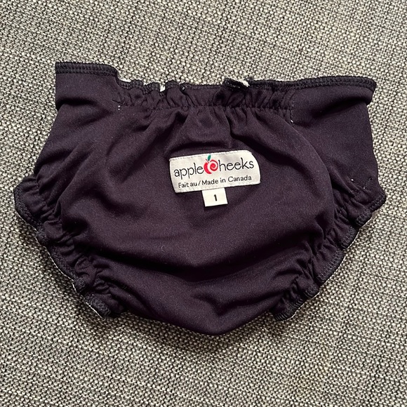 Apple Cheeks Size 1 Swim Diaper - Picture 2 of 5